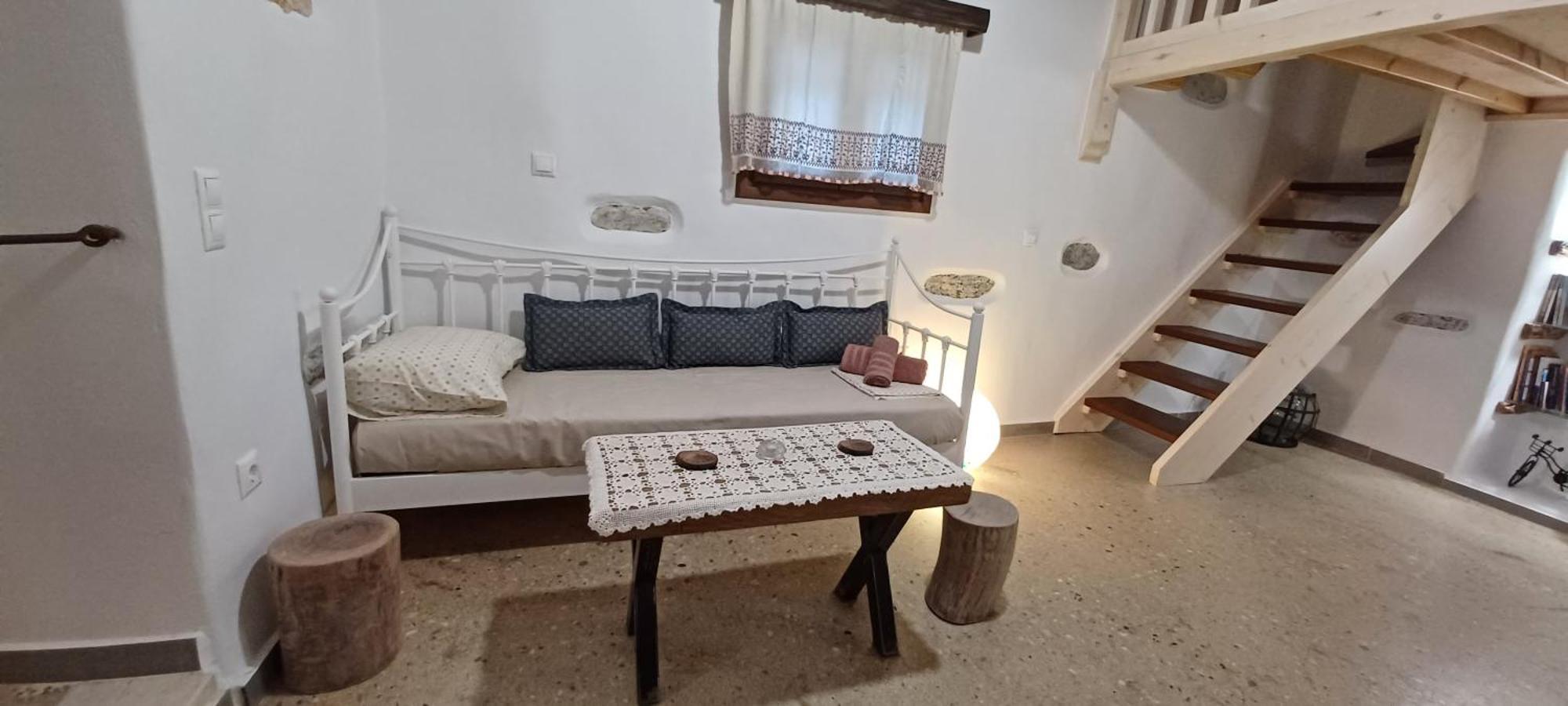 Imellos Aperathos Экстерьер фото